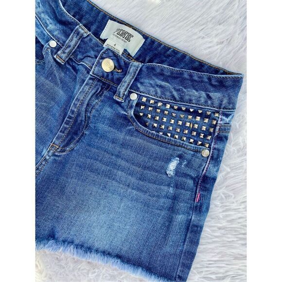 Victoria’s Secret Pink SZ 4 Cheeky High-Rise Denim Factory Distressed Sh… - Picture 2 of 11